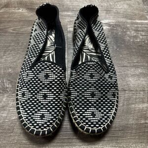 DV Dolce Vita Black and White Patterned Slip-On Shoes Size 7